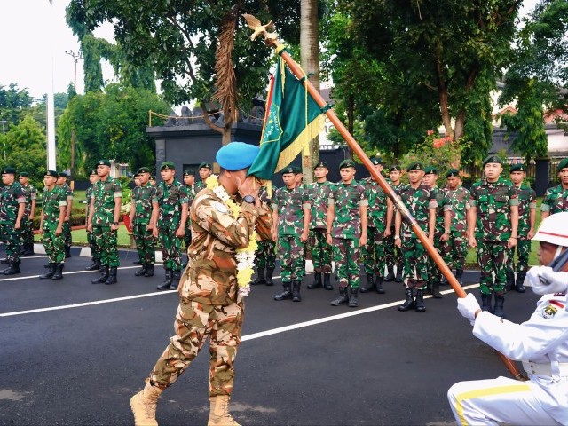 Pelepasan Personel Yonif 202/Tajimalela Dalam Rangka Tugas Operasi Satgas Unifil Lebanon