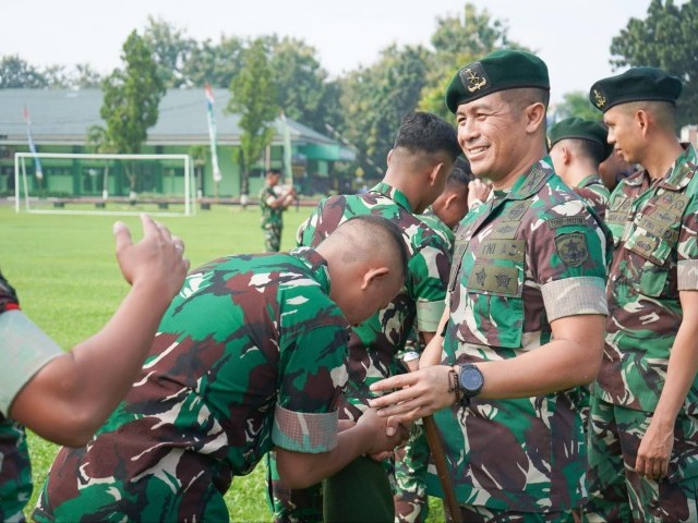 Danyonif 202/Tajimalela pimpin Apel Perdana Pasca Cuti Lebaran dilanjutkan Halal bihalal
