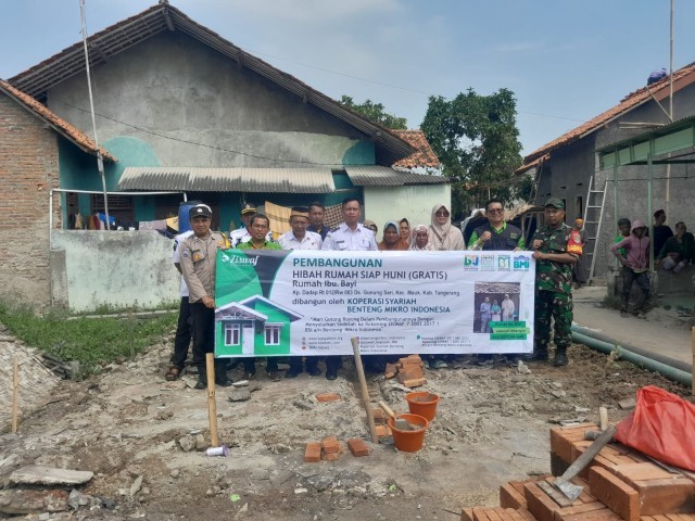 TNI-Polri dan Koperasi Syariah Bangun Rumah Layak untuk Warga Mauk