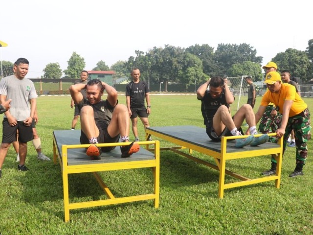 139 Anggota Kodim Tangerang Laksanakan Garjas UKP di Yonif 203/Ak