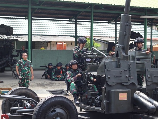 Batalyon Arhanud 6/BAY Terima Kunjungan Tim Pengawasa  Administrasi Satuan Cabang Pussenarhanud