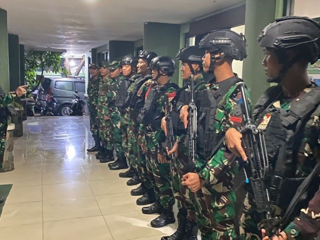 Kampung Kondusif, Koramil 03/Pasar Rebo, Ciracas Giat Rutin Patroli Malam