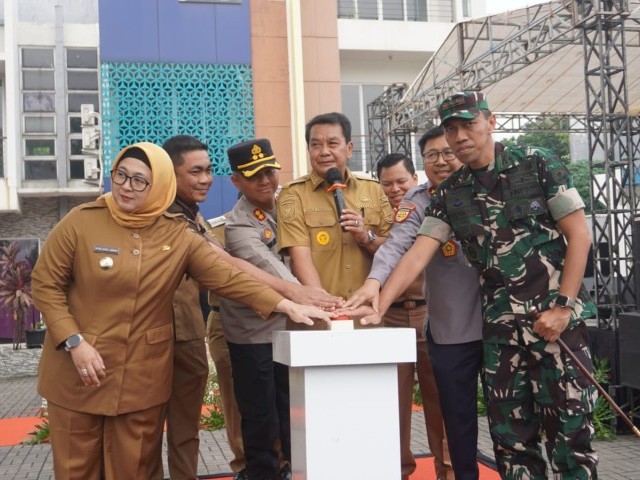 Sinergi TNI-Pemkab, Dandim 0510/Trs Hadiri Peluncuran Bus Sekolah Gratis