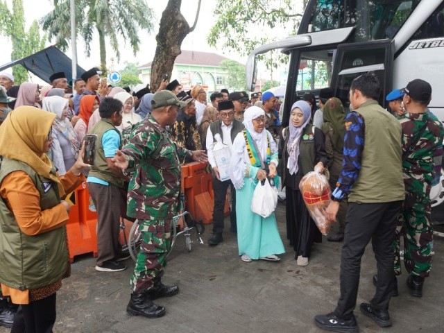 Kodim 0510/Trs Gelar Apel Amankan Pemulangan Jamaah Haji Kloter 21