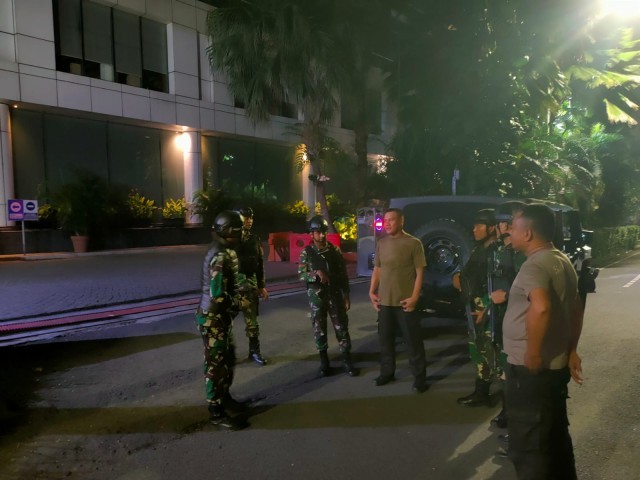 Patroli Keamanan Kendaraan Maung Koramil 07/KB, Serka Taufik Berikan Rasa Nyaman Masyarakat