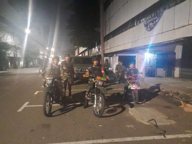 Kodim 0503/JB Gelar Patroli Keamanan Malam Hari Gunakan Kendaraan Maung