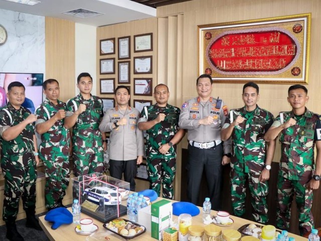 Dandenpom Jaya/1 Tangerang Jalin Silaturahmi ke Polres Metro Tangerang Kota, tegaskan Sinergitas TNI POLRI