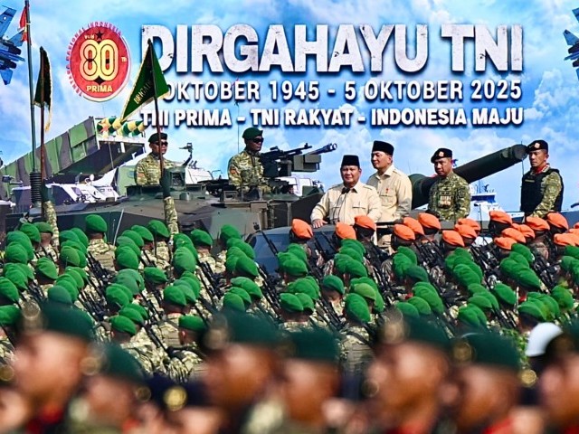 Semangat Patriotisme Membara di Monas, Rakyat Rayakan HUT ke-80 TNI