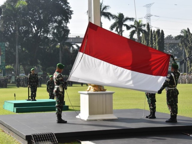 Kodam Jaya Laksanakan Upacara Bendera Mingguan