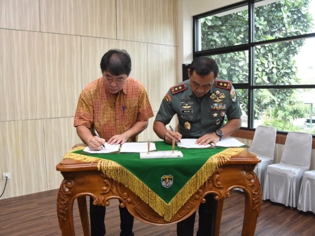 Penandatanganan Perjanjian Kerjasama Kodam Jaya/Jayakarta dan PT. Bali Towerindo Sentra Tbk