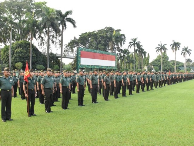 Kodam Jaya Laksanakan Upacara Bendera Mingguan