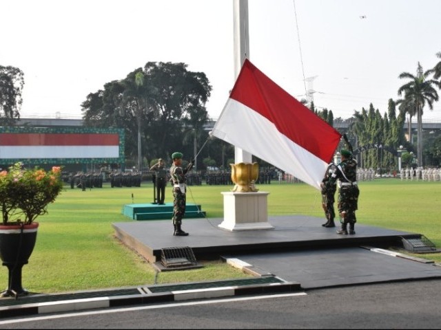 Upacara Bendera Menumbuhkan Nilai Kebangsaan dan Disiplin Prajurit
