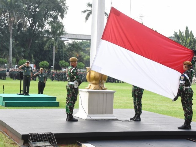 Upacara Bendera Sebagai Wujud Syukur dan Cinta Tanah Air Serta Untuk Membentuk Karakter Bangsa