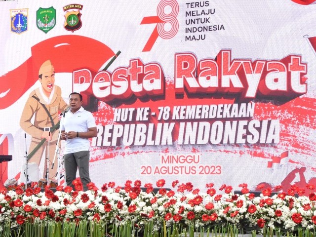 Pesta Rakyat Kodam Jaya di Kalijodo Puncak Gerebek Sampah Ciliwung