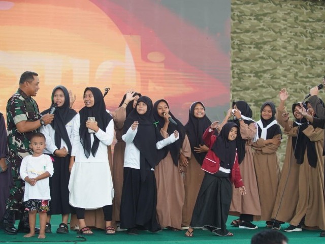 Ada Tawa dan Haru Serta Doa Anak Yatim di Taman Mini Hari ini