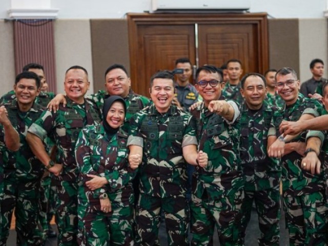 Nuansa Kebersamaan Pangdam Jaya dalam Acara Syukuran HUT ke-74 Kodam Jaya