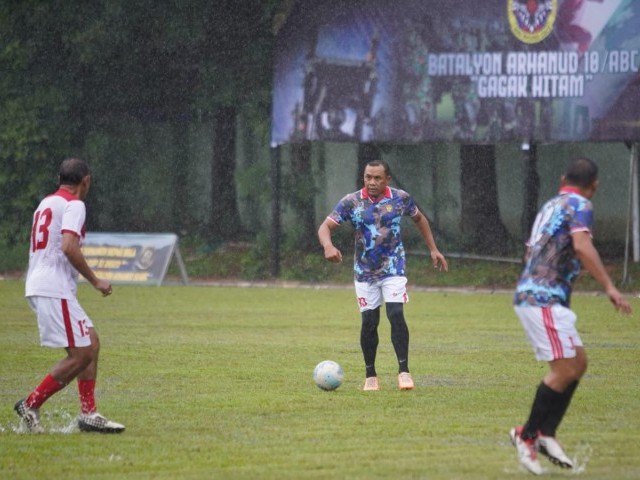 Tingkatkan Soliditas, PJU Kodam Jaya Tanding Lawan PSSI All Stars