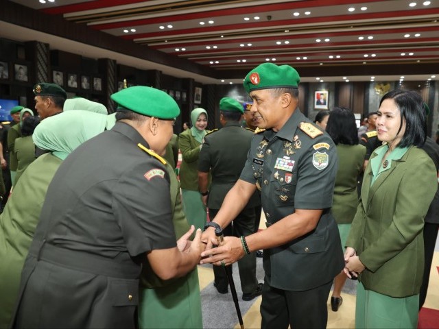 Pangdam Jaya Hadiri Sertijab Perwira Tinggi di Lingkungan TNI AD