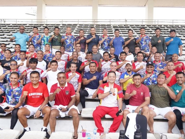 Kompak TNI-Polri dan Elemen Masyarakat, Olahraga Bersama Bermain Sepak Bola