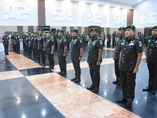 Pangdam Jaya Menerima Laporan Tradisi Korps Raport Dan Melantik 5 Pejabat Baru Kodam Jaya
