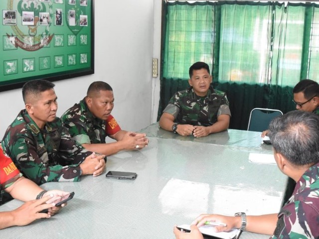 Kapaldam Jaya Dampingi Tim Psikologi TNI Berikan Trauma Healing Kepada Masyarakat Ciangsana