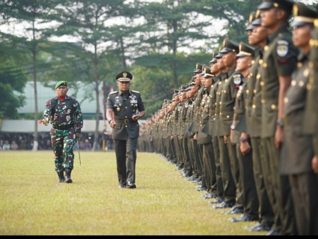 600 Mantan Siswa Dilantik Dengan Pangkat Prada