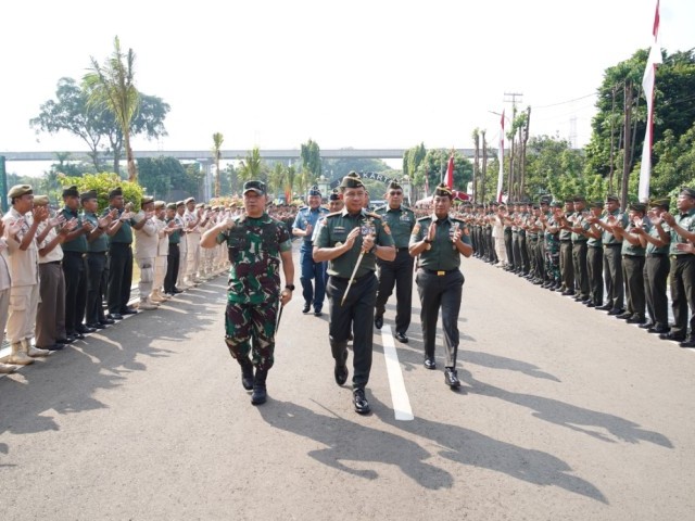 Panglima TNI Tatap Muka dengan Para Danrem, Dandim, Danramil dan Babinsa Jajaran Kodam Jaya/Jayakarta
