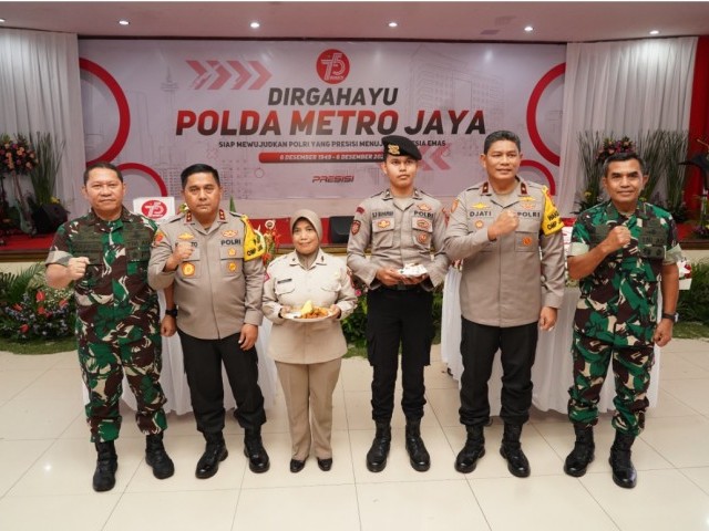 Pangdam Jaya Tunjukkan Keharmonisan TNI-Polri di HUT Polda Metro Jaya ke-75
