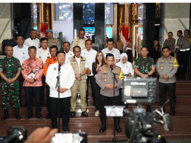 Jelang Tahun Baru, Pangdam Jaya dan Kapolda Metro Jaya Pantau Keamanan di Jakarta