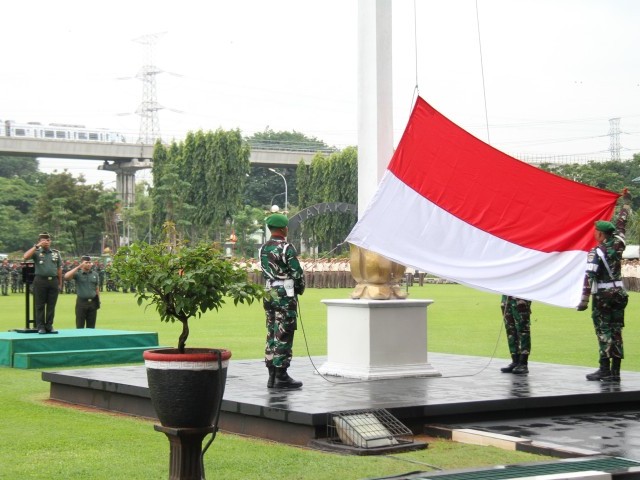Tingkatkan Jiwa Nasionalisme, Kodam Jaya Laksanakan Upacara Bendera
