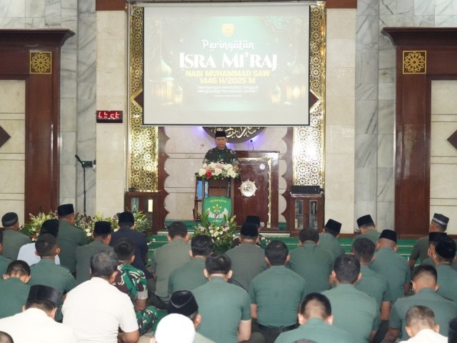Peringatan Isra Mi'raj 2025 : Pangdam Jaya Ajak Prajurit dan Masyarakat Bangun Mentalitas Unggul