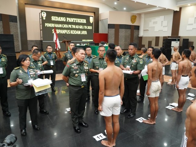Sidang Parade Tingkat Pusat Calon Tamtama PK TNI AD Gelombang I TA 2025 Subpanpus Kodam Jaya Resmi Digelar