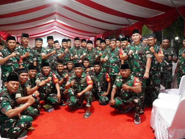 Kebersamaan Ramadan yang Penuh Makna Bersama Babinsa Korem 052/Wijayakrama