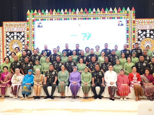 Pangdam Jaya Hadiri Undangan HUT ke-79 Persit Kartika Chandra Kirana