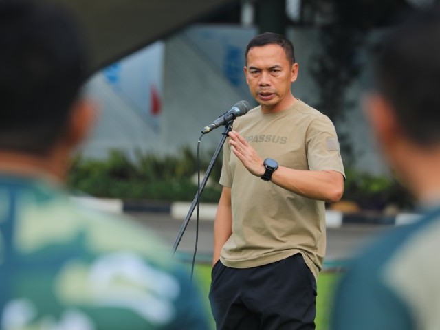 Semangat Baru, Pangdam Jaya Pimpin Apel Pagi dan Olahraga Bersama Prajurit