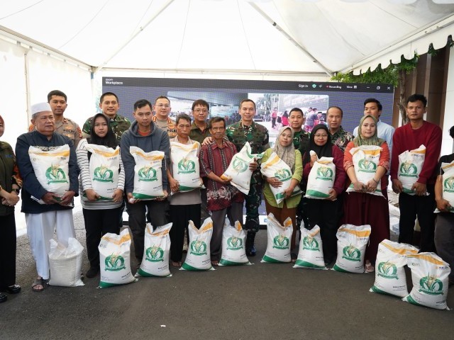 Pangdam Jaya Hadiri Vicon Penyaluran Bantuan Pangan Beras dari Pemerintah Pusat