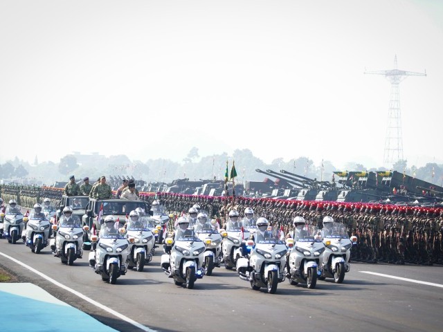 Pangdam Jaya Hadiri Upacara Gelar Pasukan Operasional dan Kehormatan Militer