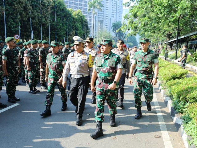 Apel Gelar Pasukan Operasi Merdeka Jaya 2025, TNI-Polri Siap Amankan HUT RI ke-80