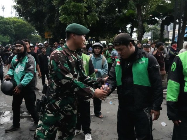 Kodam Jaya Hadirkan Pendekatan Persuasif di Tengah Aksi Demonstran
