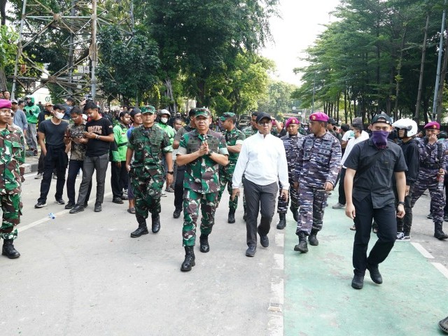 Pangdam Jaya Temui Ribuan Pengemudi Ojol di Mako Brimob